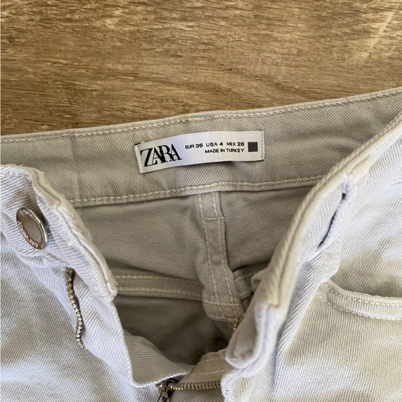 ZARA Split Hem Straight Leg Full Length Mid Rise Pants in Beige/Grey - Picture 3 of 7